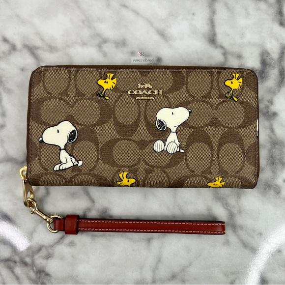 : Coach x Peanuts Long Zip Around Wallet Snoopy Woodstock Khaki Signature Canvas