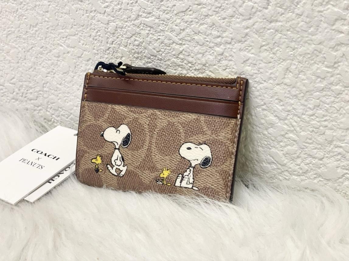 Title: Coach x Peanuts Mini Skinny ID Case Signature Canvas with Snoopy Print CBT14 NWT